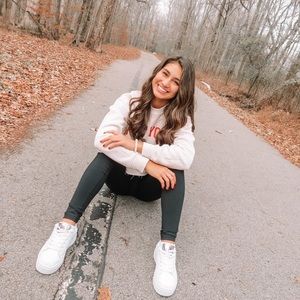 Meet your Posher, Alex